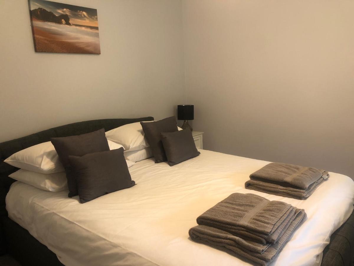 The Hideout, A Detached Lodge, Hot Tub, Heating, Wifi & Parking Long Bredy Eksteriør bilde